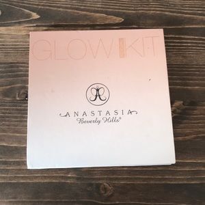 Anastasia Glow Kit That Glow